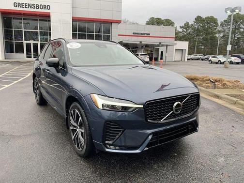 Denim Blue Metallic 2023 Volvo XC60 B5 Plus Dark Theme