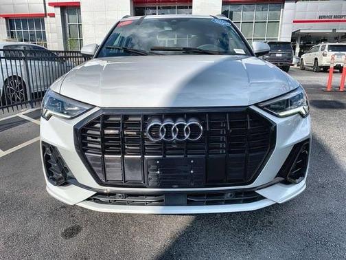 Glacier White Metallic 2023 Audi Q3 45 S line Premium Plus
