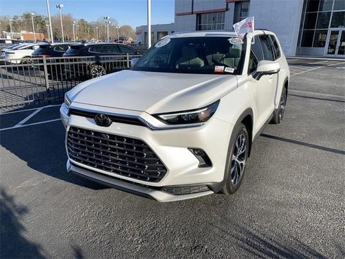 2026 Toyota Highlander Hybrid Limited