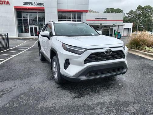 2025 Toyota RAV4 XLE