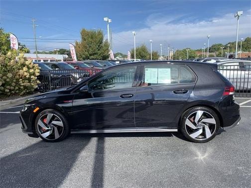 2022 Volkswagen Golf GTI 2.0T SE