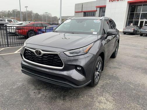 2024 Toyota Highlander XLE