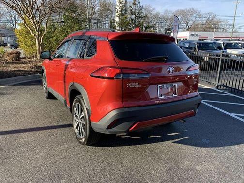 2023 Toyota Corolla Cross XLE