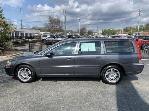 Barents Blue 2007 Volvo V70 2.5T