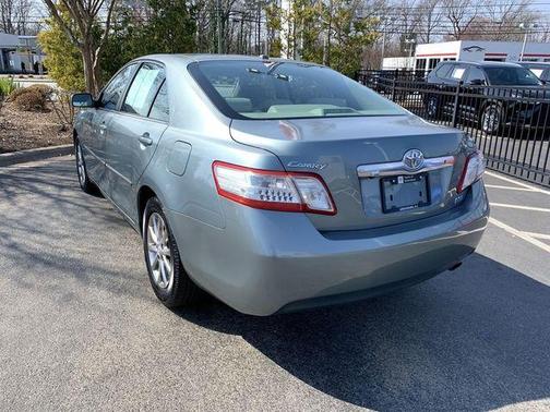 2011 Toyota Camry Hybrid 