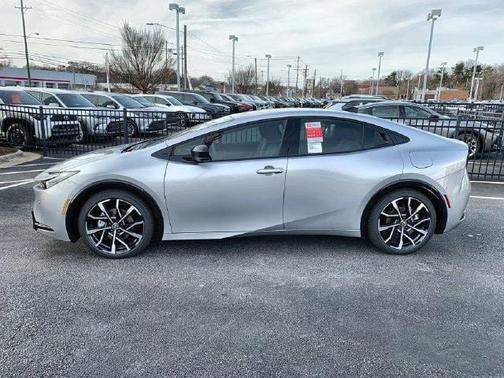 Cutting Edge 2026 Toyota Prius Plug-In Hybrid XSE Premium
