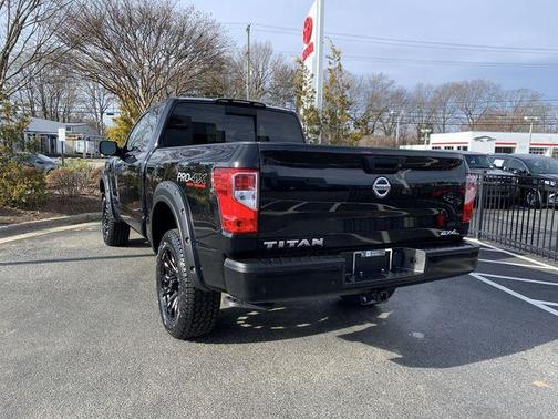 2021 Nissan Titan S