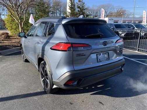 2024 Toyota Corolla Cross Hybrid SE