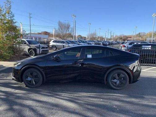 Midnight Black Metallic 2026 Toyota Prius Plug-In Hybrid SE