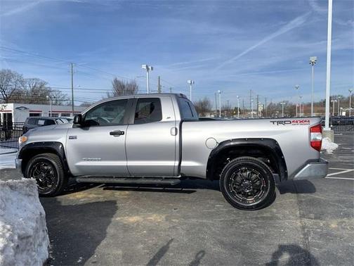 2016 Toyota Tundra SR5