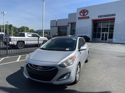 Shimmering Silver Metallic 2013 Hyundai Elantra GT Base