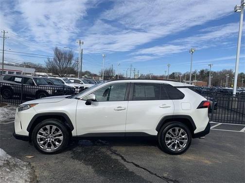 2021 Toyota RAV4 XLE Premium