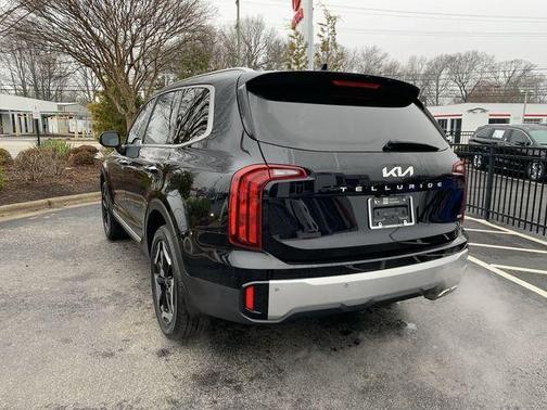 2023 Kia Telluride S