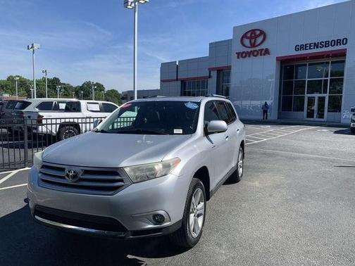 Classic Silver 2013 Toyota Highlander Limited