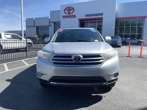Classic Silver 2013 Toyota Highlander Limited