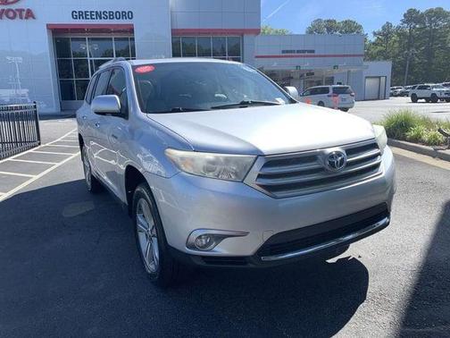 Classic Silver 2013 Toyota Highlander Limited
