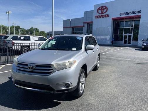 Classic Silver 2013 Toyota Highlander Limited