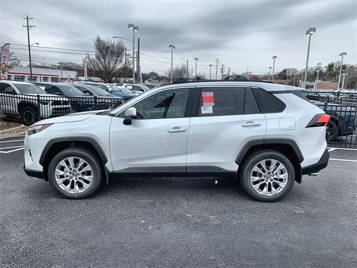 2025 Toyota RAV4 XLE Premium