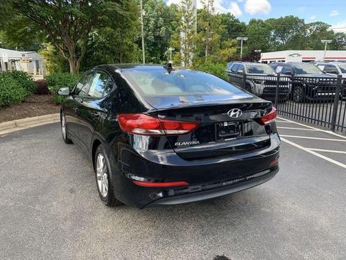 Phantom Black 2017 Hyundai ELANTRA SE