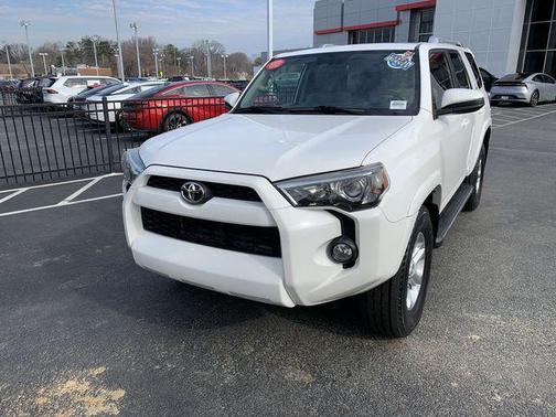 Super White 2018 Toyota 4Runner SR5