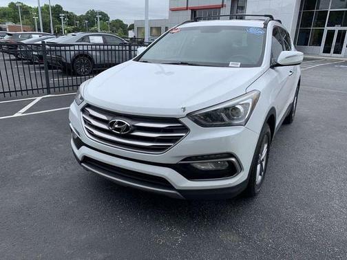 Pearl White 2018 Hyundai Santa Fe Sport 2.4L
