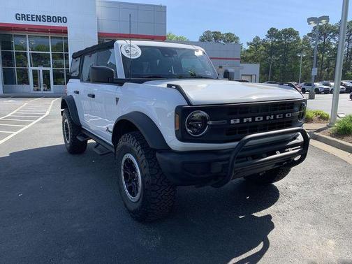Oxford White 2022 Ford Bronco Base