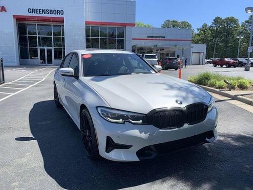 Mineral White Metallic 2022 BMW 330 xDrive