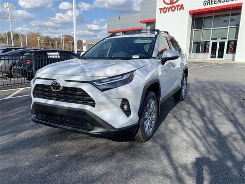 2025 Toyota RAV4 XLE Premium