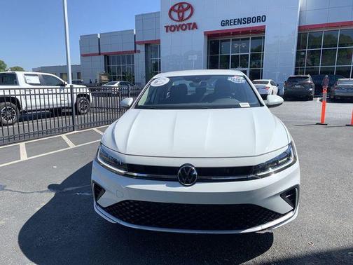 Pure White 2025 Volkswagen Jetta 1.5T S