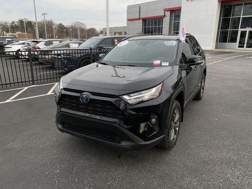 2024 Toyota RAV4 Hybrid XLE Premium
