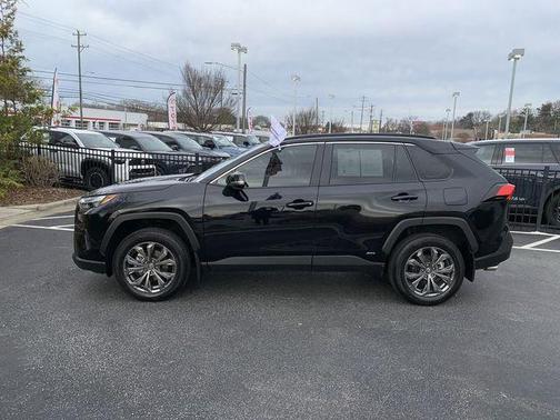 2024 Toyota RAV4 Hybrid XLE Premium