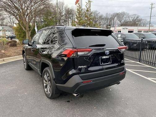 2024 Toyota RAV4 Hybrid XLE Premium