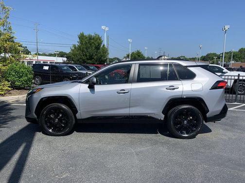 Silver Sky Metallic 2023 Toyota RAV4 Hybrid SE