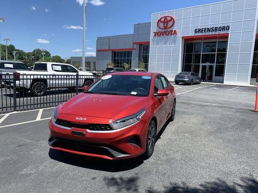 Currant Red 2023 Kia Forte LXS