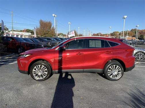 2022 Toyota Venza XLE