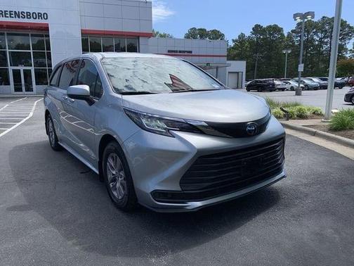 Celestial Silver 2021 Toyota Sienna LE