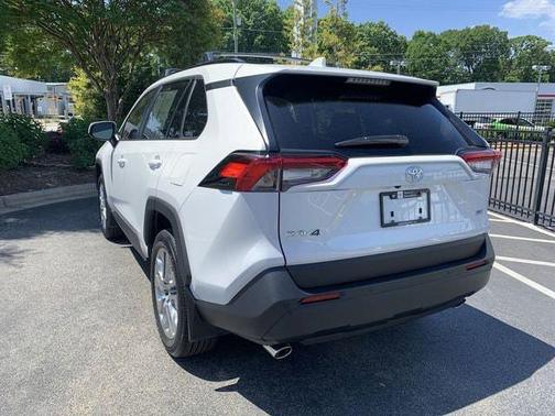 Wind Chill Pearl 2025 Toyota RAV4 XLE Premium