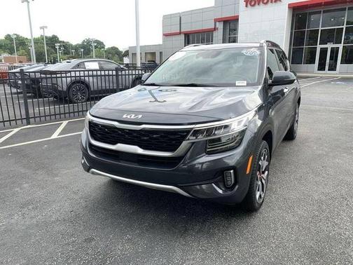 Gravity Gray 2022 Kia Seltos SX Turbo
