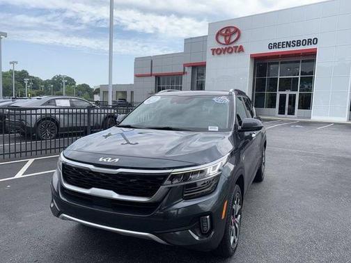 Gravity Gray 2022 Kia Seltos SX Turbo