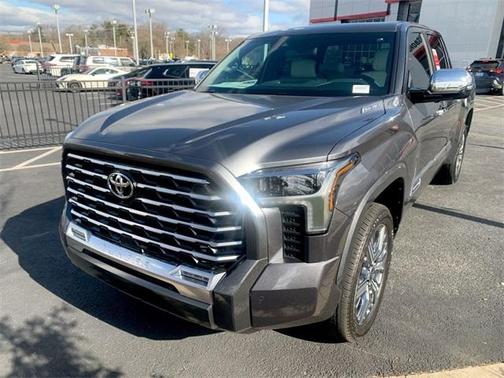 2025 Toyota Tundra Hybrid Capstone