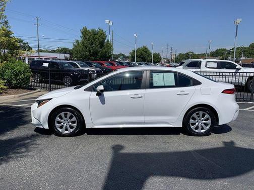 Ice 2023 Toyota Corolla LE