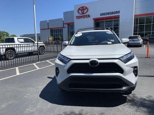 Wind Chill Pearl 2025 Toyota RAV4 XLE Premium