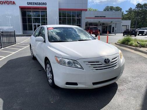 Super White 2009 Toyota Camry LE