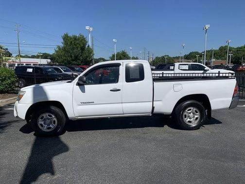 Super White 2012 Toyota Tacoma Base