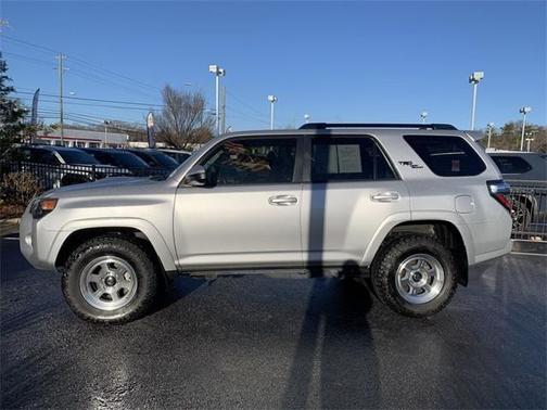 2024 Toyota 4Runner TRD Off Road