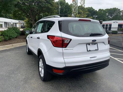 Oxford White 2019 Ford Escape S