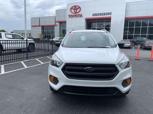 Oxford White 2019 Ford Escape S