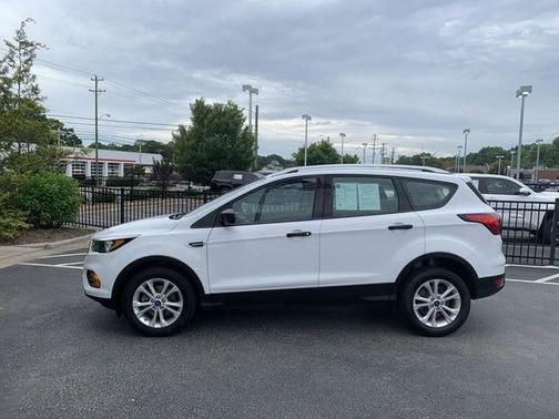 Oxford White 2019 Ford Escape S