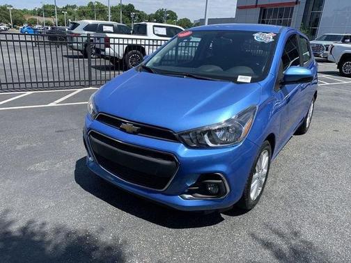 Splash Metallic 2017 Chevrolet Spark 1LT
