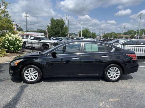 Super Black 2015 Nissan Altima 2.5 S
